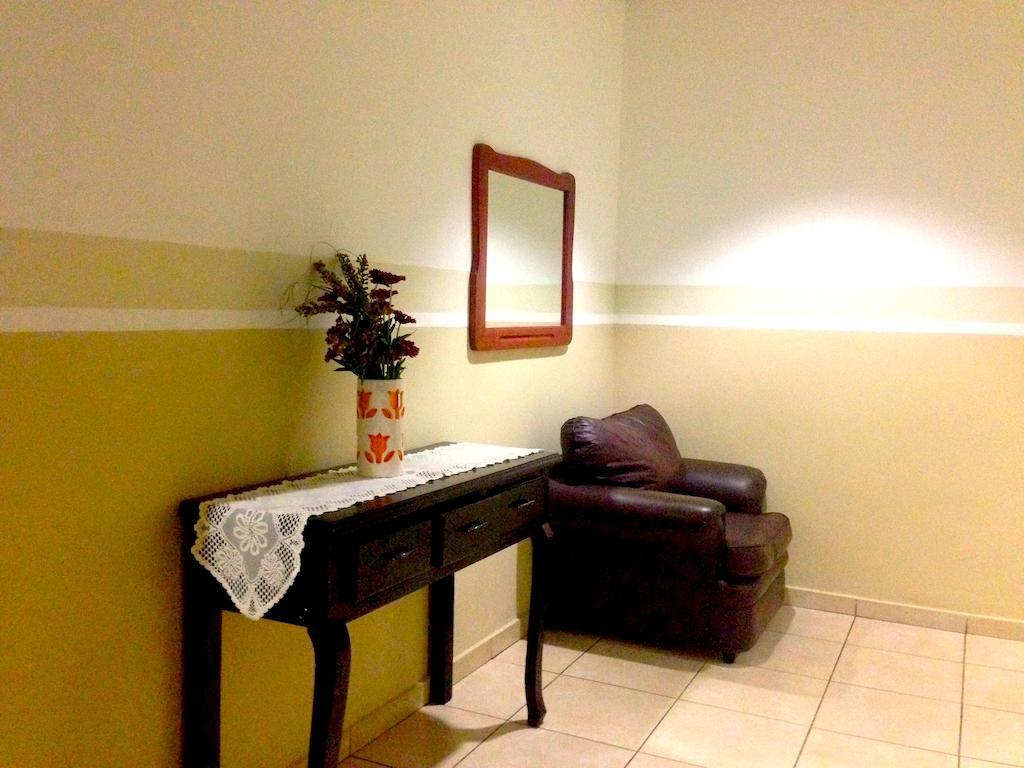 Hotel Residencial Cervantes David Luaran gambar