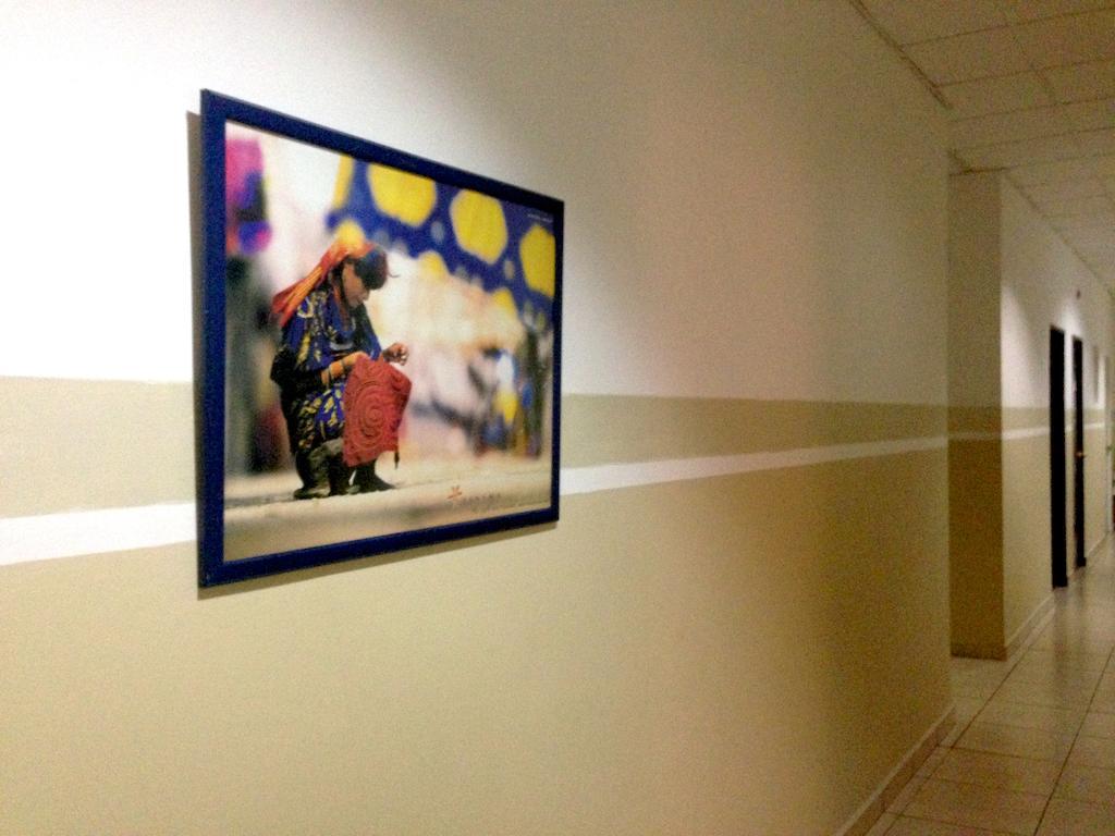 Hotel Residencial Cervantes David Luaran gambar