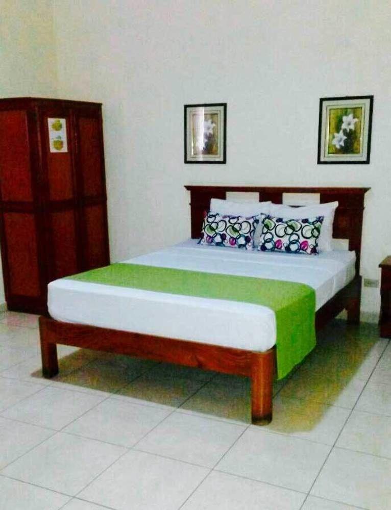 Hotel Residencial Cervantes David Luaran gambar