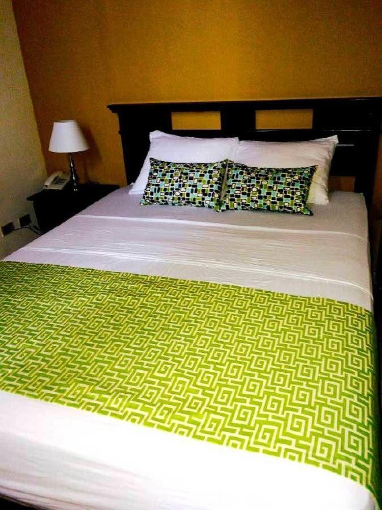 Hotel Residencial Cervantes David Luaran gambar