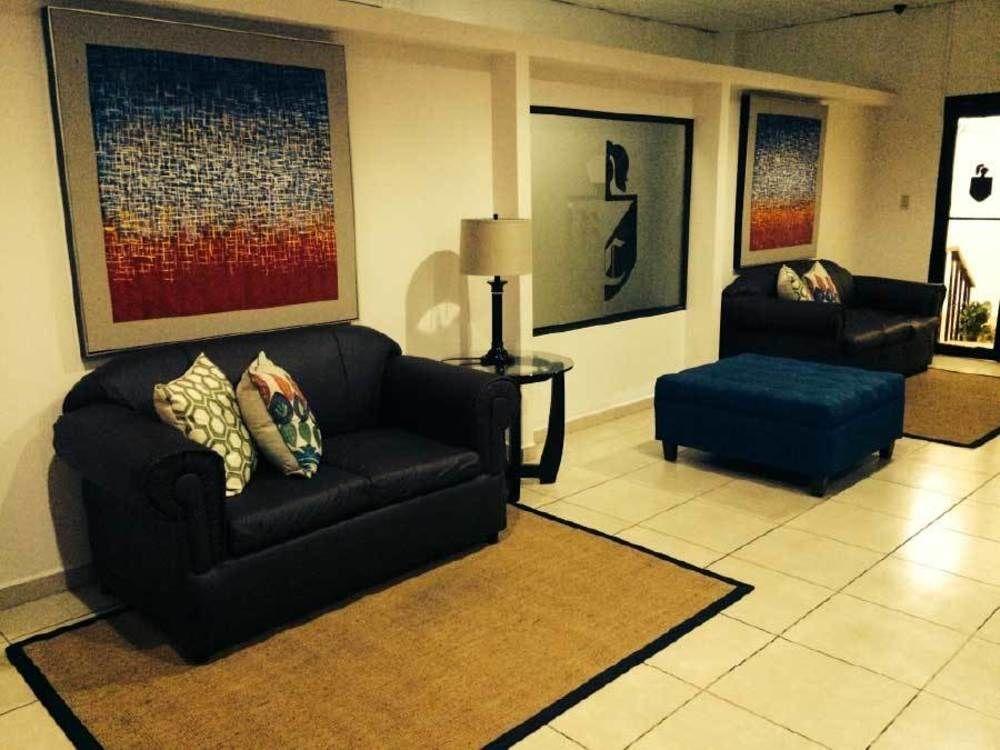 Hotel Residencial Cervantes David Luaran gambar