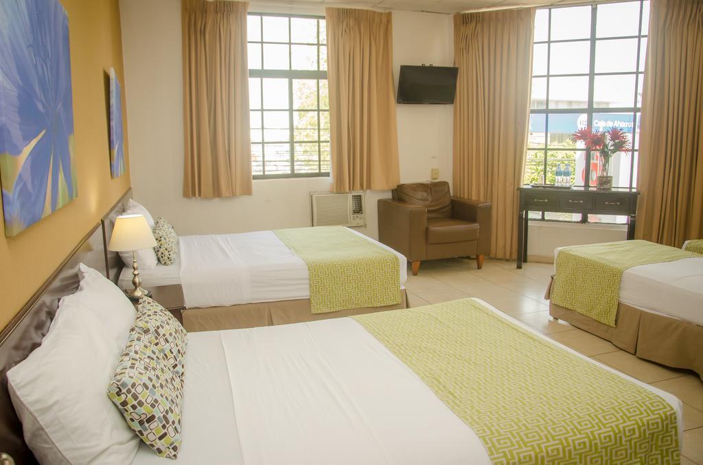 Hotel Residencial Cervantes David Luaran gambar