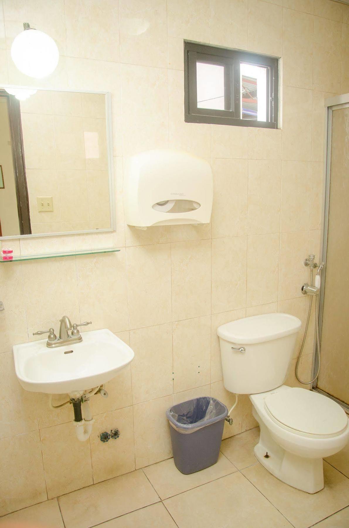 Hotel Residencial Cervantes David Luaran gambar