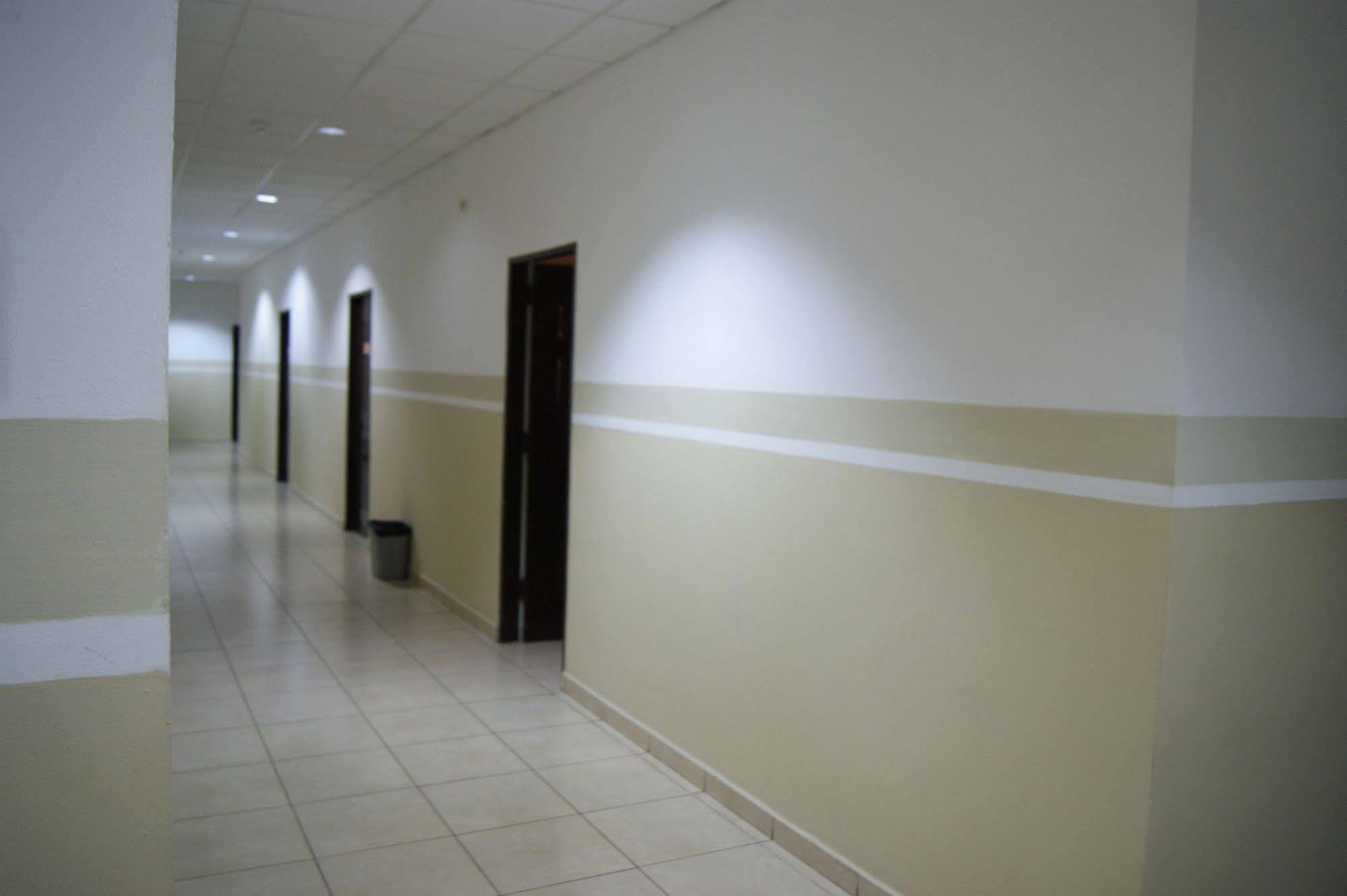 Hotel Residencial Cervantes David Luaran gambar